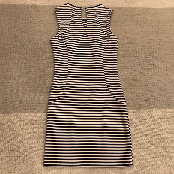 Striped Bodycon dress - Picture 3 of 4